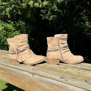 Girls size 5 Jellypop Boots